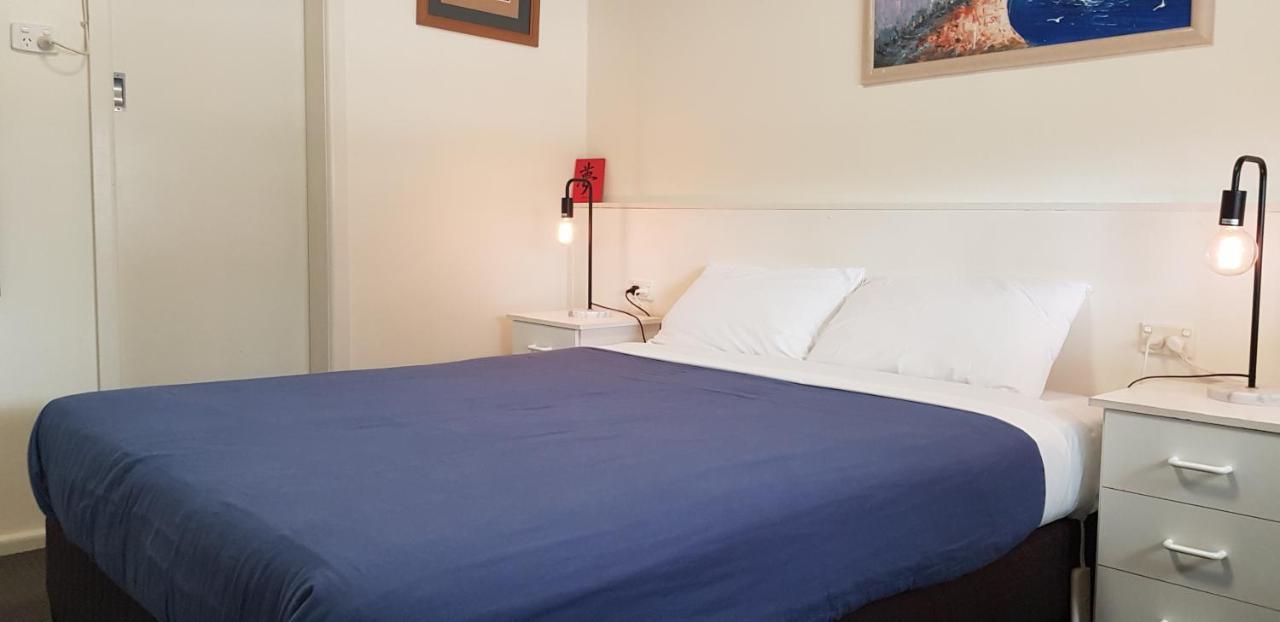 Clunes Motel Екстер'єр фото