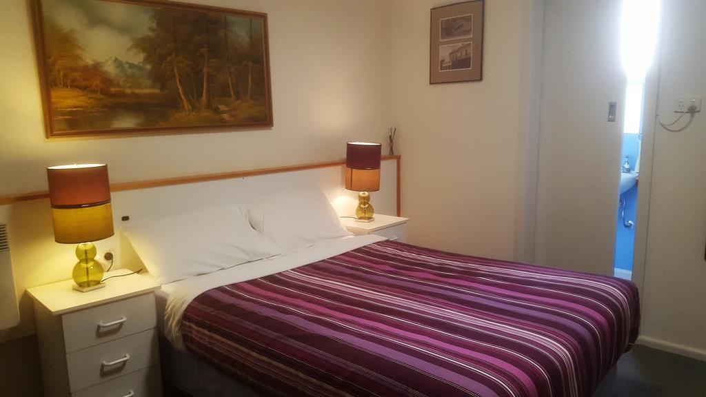 Clunes Motel Екстер'єр фото