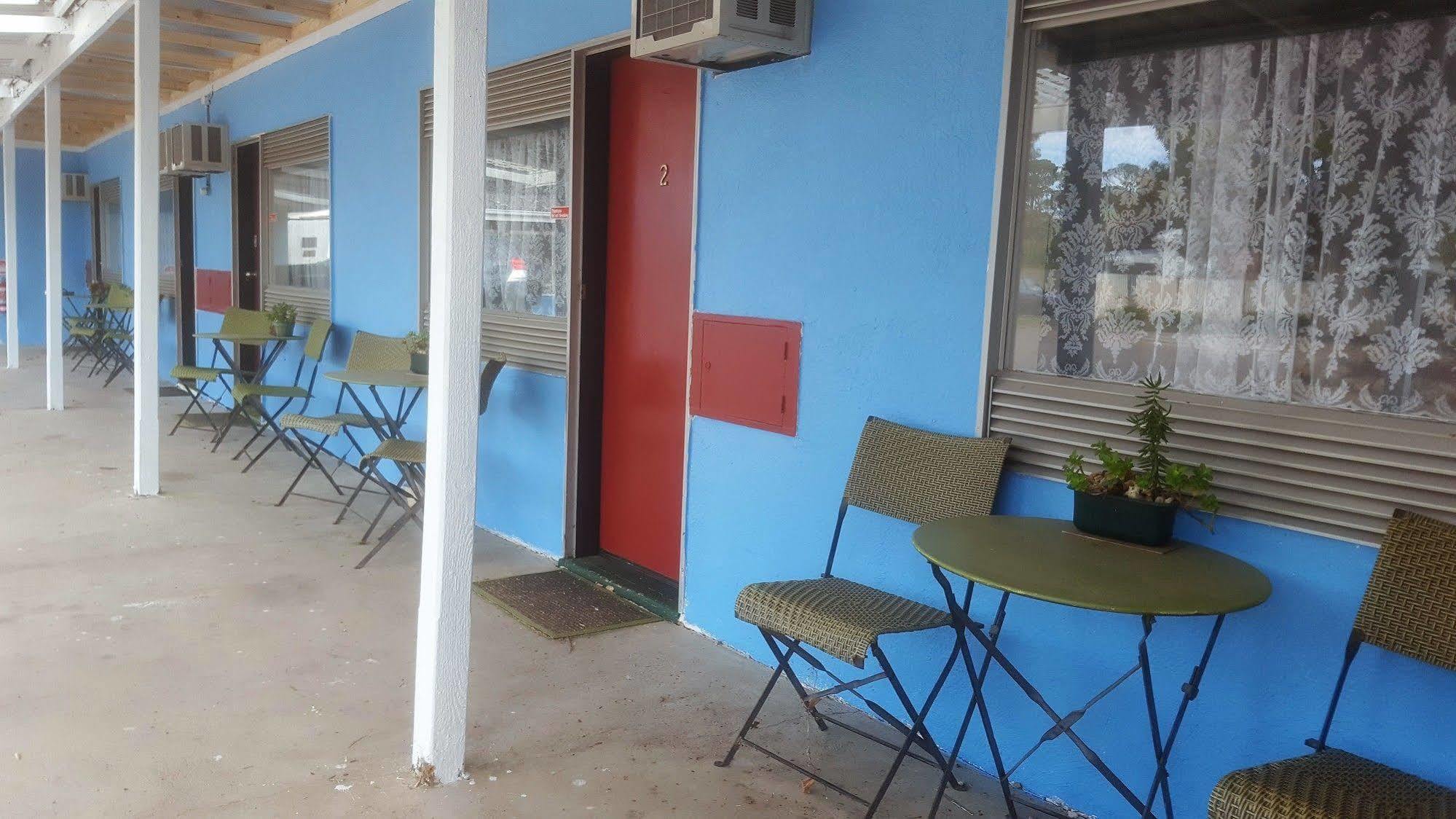 Clunes Motel Екстер'єр фото